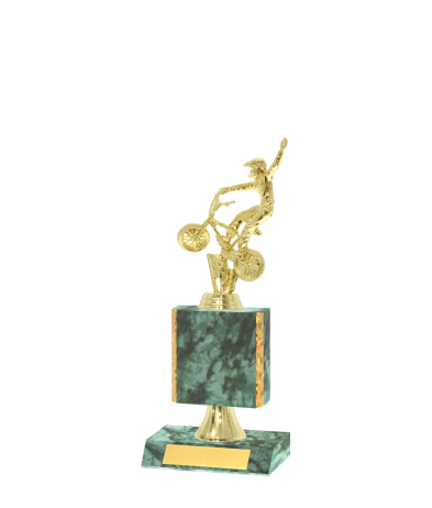  Gd Edged Trophy <Br>12.5cm Plus Figurine