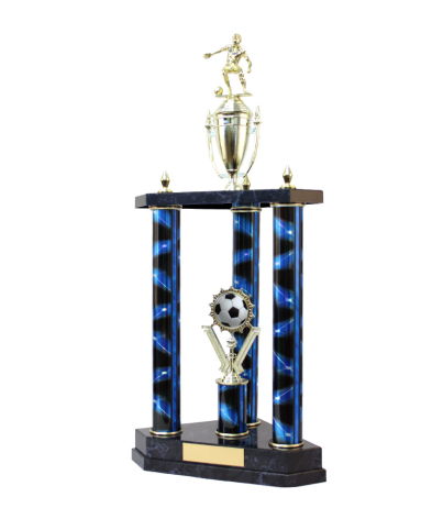  Three Poster Trophy <Br>40.5cm Plus Cup And Figurine