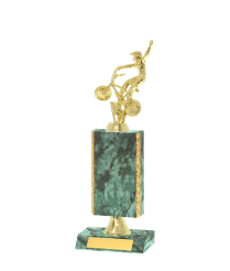  Gd Edged Trophy <Br>17.5cm Plus Figurine