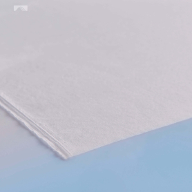 KD7111 WHITE (09) 110cm x 100m (POLY COTTON FUSIBLE INTERLINING)